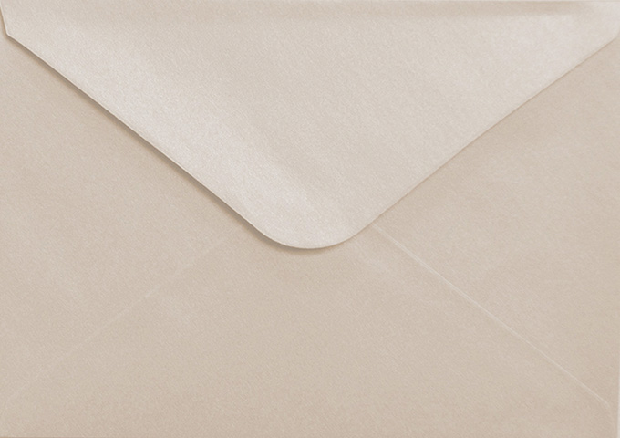 Pearlescent envelope C6 champagne 10pcs      